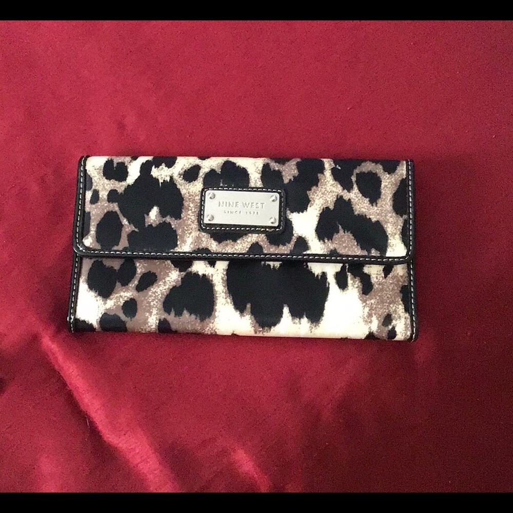 Nine West Wallet / Wristlet